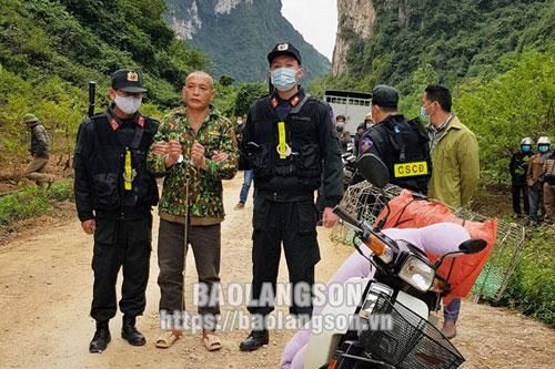 Nhanh chóng bắt giữ đối tượng giết người, cướp tài sản tại Hữu LũngTin khácPhấn đấu bệnh viện luôn là 'vùng xanh' trong phòng chống dịchThông báo nội dung kỳ họp thứ sáu (kỳ họp chuyên đề) HĐND tỉnh khóa XVII, nhiệm kỳ 2021- 2026