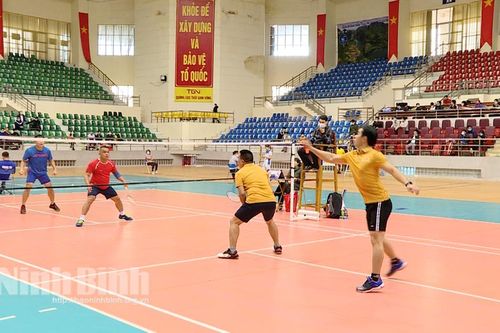 Khai mạc giải cầu lông các câu lạc bộ Cúp Phát thanh- truyền hình Ninh Bình