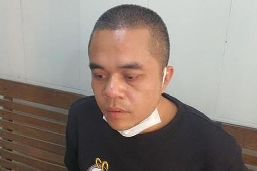 Khởi tố 2 tội kẻ dùng súng bắn người trong quán cà phê