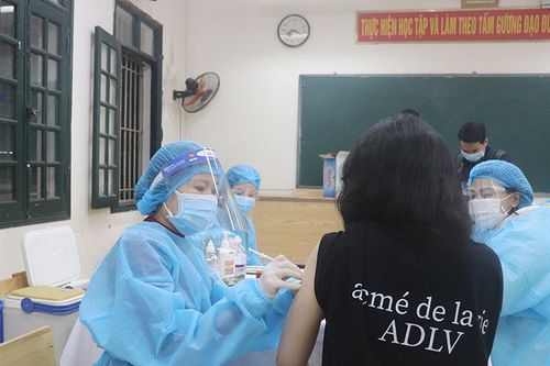 Hà Nội thêm 285 ca F0, 159 ca cộng đồng, đã có 133.257 học sinh được tiêm vaccine