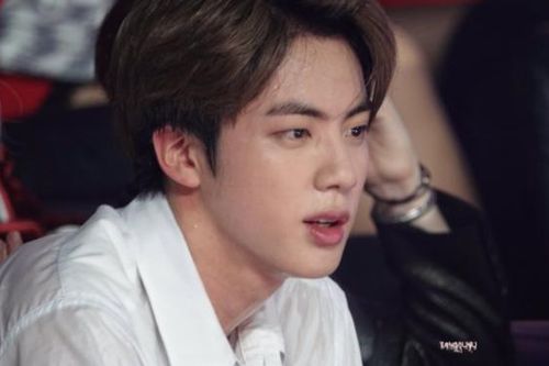 Jin BTS tiếp tục gặt hái thành tích đáng nể tại Nhật Bản