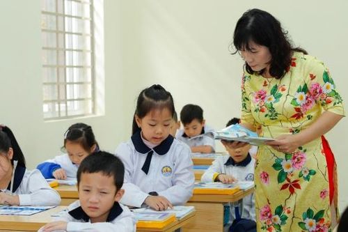 Rà soát sửa đổi, bổ sung các quy định về chế độ phụ cấp ưu đãi đối với nhà giáo