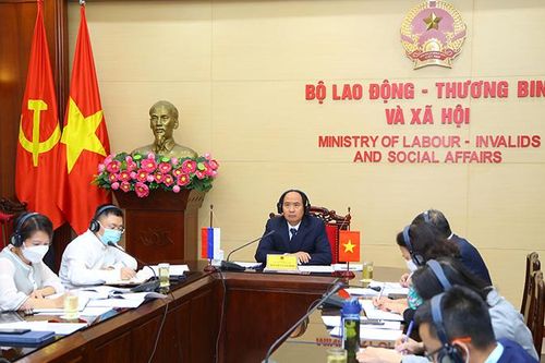 Việt Nam - Nga hợp tác về lao động
