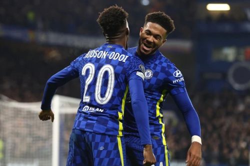 Chelsea vùi dập Juventus '4 sao'