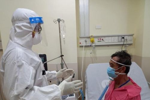 Mùa đông xuân COVID-19 dễ lây nhiễm, tiêm vaccine cũng không chủ quan
