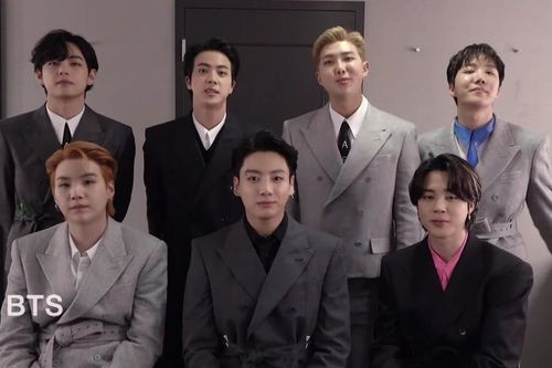 BTS bị phân biệt đối xử tại buổi công bố đề cử Grammy 2022?