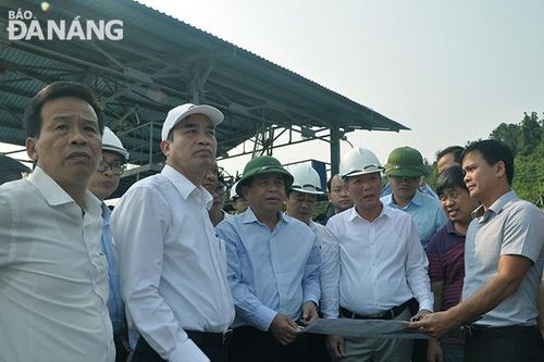 Đẩy nhanh tiến độ giải quyết thủ tục các dự án lớn