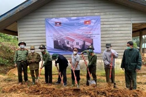 Biên giới - biển đảo Biên giới - biển đảo Khởi công xây dựng trụ sở làm việc hỗ trợ Công an nước bạn Lào