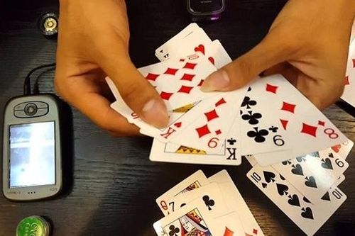 Thuê người đánh đập và cưỡng đoạt tài sản con bạc vì nghi gian lận
