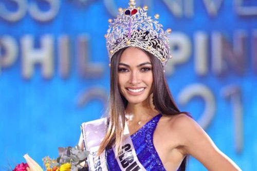 Hoa hậu Hoàn vũ Philippines chia tay bạn gái