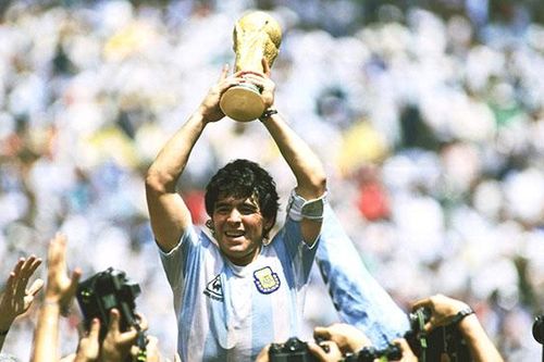 Tròn một năm ngày mất của Diego Maradona: Hồi tưởng sự vĩ đại