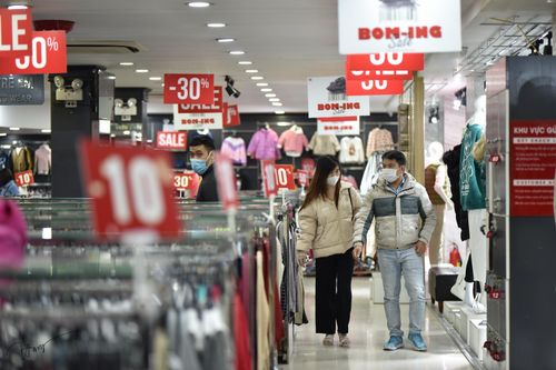 Black Friday: Nhiều tuyến phố thời trang Hà Nội 'ảm đạm' dù có giảm giá ' sốc'