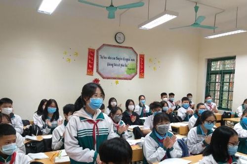 Để sáng tạo cần chấm dứt khẩu hiệu 'Tiên học lễ, hậu học văn'