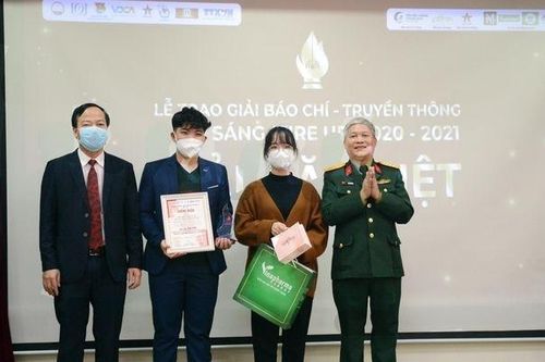 Hơn 300 tác phẩm tham dự Giải Báo chí - Truyền thông Thắp sáng