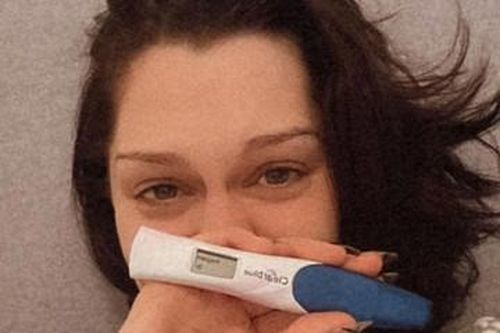 Jessie J xót xa khi sảy thai sau một tháng chia tay bạn trai gốc Việt