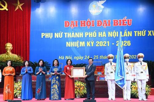 Phát huy vai trò, vị thế của phụ nữ Thủ đô
