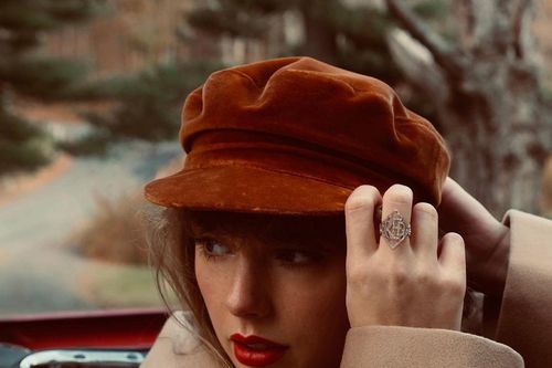 Taylor Swift diện 'chiếc váy trả thù' trong show truyền hình Late Night