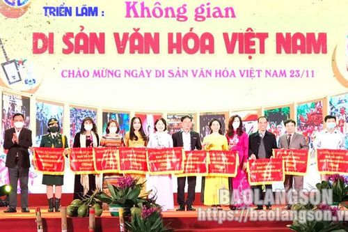 Lạng Sơn tham gia triển lãm 'Không gian di sản văn hóa Việt Nam'Tin khácPhấn đấu bệnh viện luôn là 'vùng xanh' trong phòng chống dịchThông báo nội dung kỳ họp thứ sáu (kỳ họp chuyên đề) HĐND tỉnh khóa XVII, nhiệm kỳ 2021- 2026