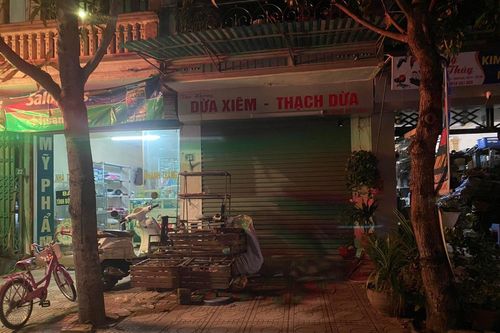 Thành phố Việt Trì 'cháy hàng' dừa tươi