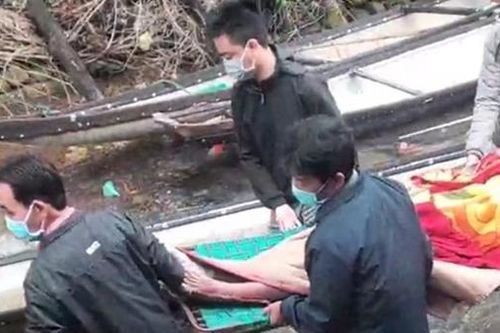 Tìm thấy thi thể người chồng sau vụ lật ghe đánh cá trên đầm Cầu Hai