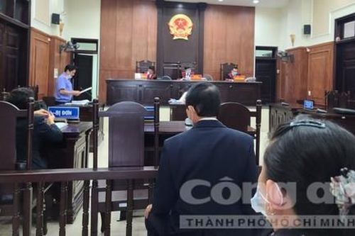 Nguyên đơn rút kháng cáo, tòa tuyên y án sơ thẩm