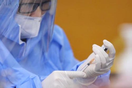 Chiều 25/11: Đã tiêm trên 114,7 triệu liều vaccine phòng COVID-19; Tiếp nhận 500.000 liều vaccine AstraZeneca