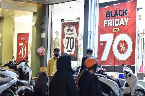Black Friday: Giảm giá lớn vẫn vắng khách