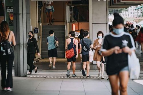 Quan chức Singapore hiến kế để tránh bùng dịch như châu Âu