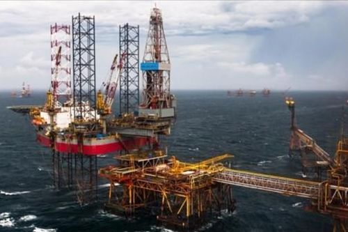 Giá xăng dầu hôm nay 26/11: Tiếp tục xu hướng giảm trong phiên giao dịch 'mỏng'