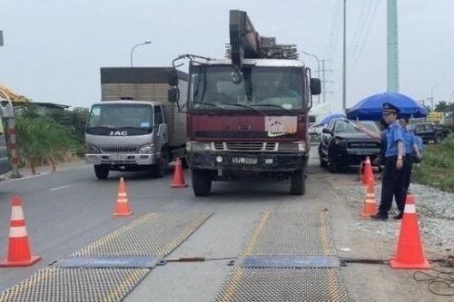 TP HCM và nhiều tỉnh thành mở cao điểm xử lý xe quá tải