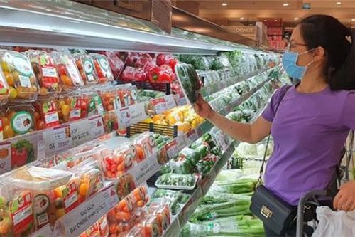 Người tiêu dùng đối mặt với nhiều 'cú sốc' lớn do Covid-19