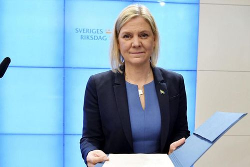 Bà Magdalena Andersson làm Thủ tướng Thụy Điển trong gần 12 giờ
