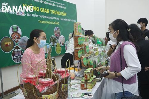 Kết nối cung - cầu cho sản phẩm OCOP, sản phẩm công nghiệp nông thôn tiêu biểu