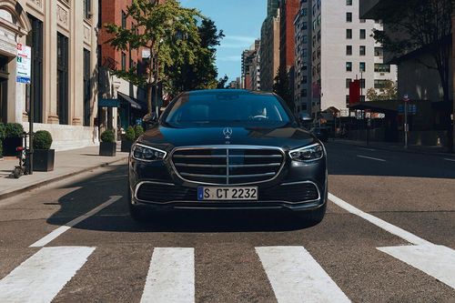 'Biểu tượng xe sang' Mercedes-Benz S-Class không còn sản xuất tại Việt Nam