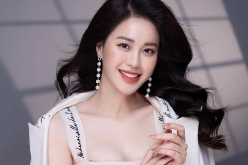 MC Mai Phương được bạn trai cầu hôn