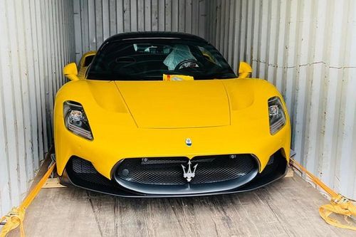 'Đập thùng' siêu xe Maserati MC20 tiền tỷ cho đại gia Việt