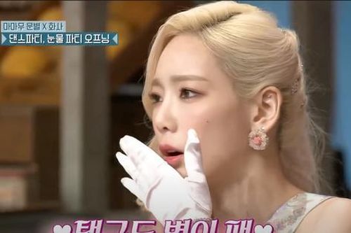 Moonbyul (MAMAMOO) bật khóc khi nghe Taeyeon (SNSD) nói mình là fan của nhóm