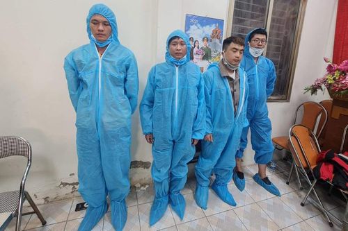 Cảnh sát kiểm tra ô tô, phát hiện 4 người Trung Quốc nhập cảnh trái phép