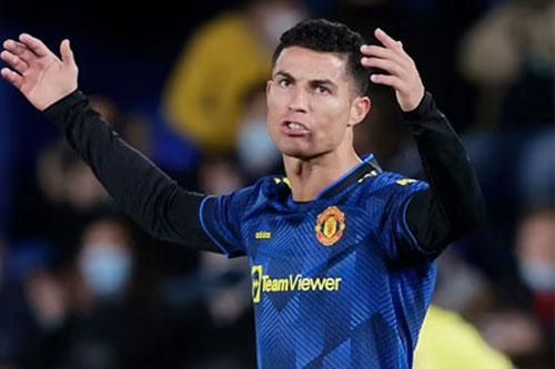 Huyền thoại Figo bênh vực đàn em Ronaldo