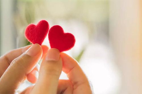 Tình yêu bất ngờ với người bạn cũ