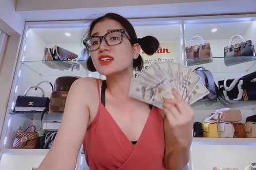Trang Khàn đưa ra hướng giải quyết 1.000 đô 'từ trên trời rơi xuống', nghi ngờ bị ám hại
