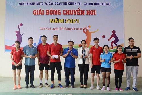 Tỉnh đoàn đoạt giải Nhất Giải bóng chuyền hơi Khối thi đua MTTQ và các tổ chức chính trị - xã hội tỉnh năm 2021