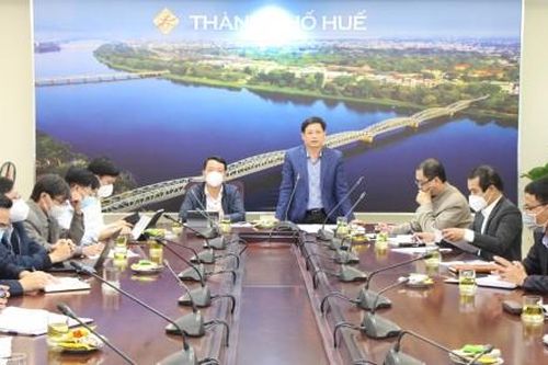 Y tế - Sức khỏe Tin tức y tế Kiểm soát chặt chẽ lượng người ra vào thành phố và hoạt động vận tải