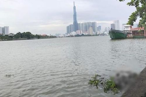 Tập thể dục, phát hiện thi thể nam giới trôi trên sông Sài Gòn