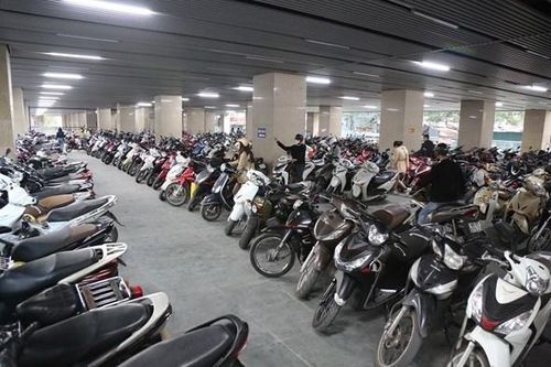 Công ty Metro Hanoi cho mượn chỗ đỗ xe miễn phí dịp cuối tuần