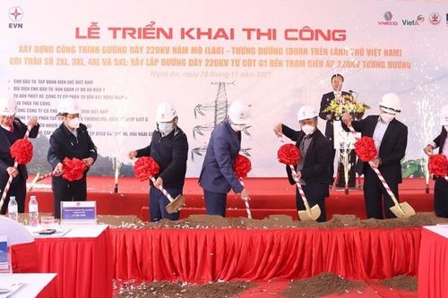 Triển khai thi công xây dựng công trình đường dây 220kV Nậm Mô (Lào) – Tương Dương