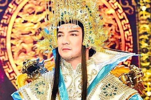 Đàm Vĩnh Hưng rút khỏi vai Ngọc Hoàng của chương trình Táo Quân