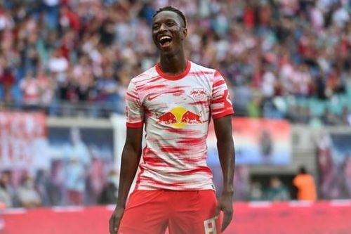 Ralf Rangnick xác định hợp đồng đầu tiên 'sửa sai' cho MU