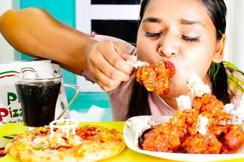 Từ Hàn Quốc, trào lưu ăn uống 'thả phanh' đã lan sang Ấn Độ