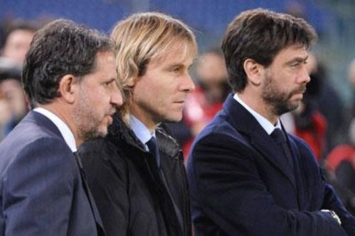 Pavel Nedved bị cảnh sát điều tra vì nghi gian lận tài chính